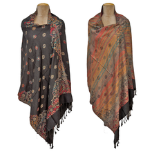 Load image into Gallery viewer, Reversible Shawl W32