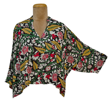 Load image into Gallery viewer, Black floral Crop Top OneSize 8-18