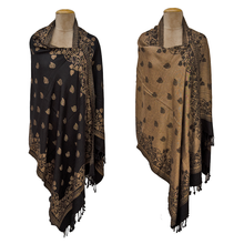 Load image into Gallery viewer, Reversible Shawl W9