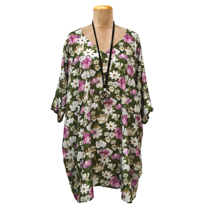 Green Daisies Angel Blouse Crepe Size 22 to 32 DL6