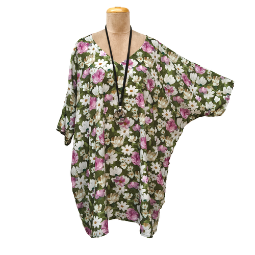Green Daisies Angel Blouse Crepe Size 22 to 32 DL6