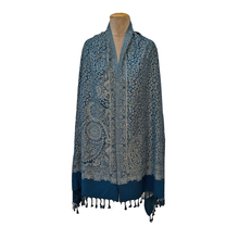 Load image into Gallery viewer, Reversible Shawl W13