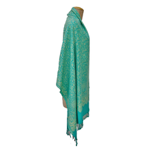 Load image into Gallery viewer, Reversible Shawl W28