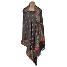 Load image into Gallery viewer, Reversible Shawl W32