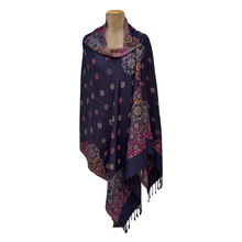 Load image into Gallery viewer, Reversible Shawl W7