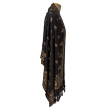 Load image into Gallery viewer, Reversible Shawl W9