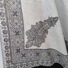 Load image into Gallery viewer, Grey Reversible Rectangle Viscose Shawl WS32