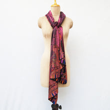 Load image into Gallery viewer, Plum Reversible Rectangle Viscose Shawl WS38