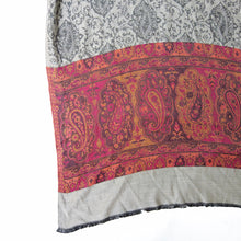 Load image into Gallery viewer, Black Reversible Rectangle Viscose Shawl WS42