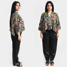 Load image into Gallery viewer, Black floral Crop Top OneSize 8-18