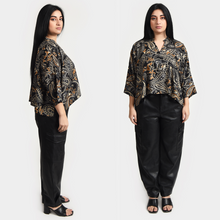 Load image into Gallery viewer, Black Paisley Crop Top OneSize 8-18