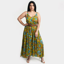 Load image into Gallery viewer, Heena Floral Maxi Dress Size 14-30 SM2
