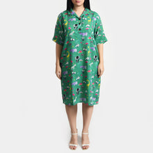 Load image into Gallery viewer, Green Wild Viscose Shirt Dress Size 12-30 SO3