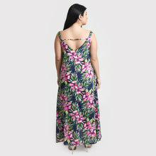 Load image into Gallery viewer, Navy Floral Maxi Dress Size 14-30 SM6
