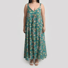 Load image into Gallery viewer, Turquoise Maxi Dress Size 14-30 SM10